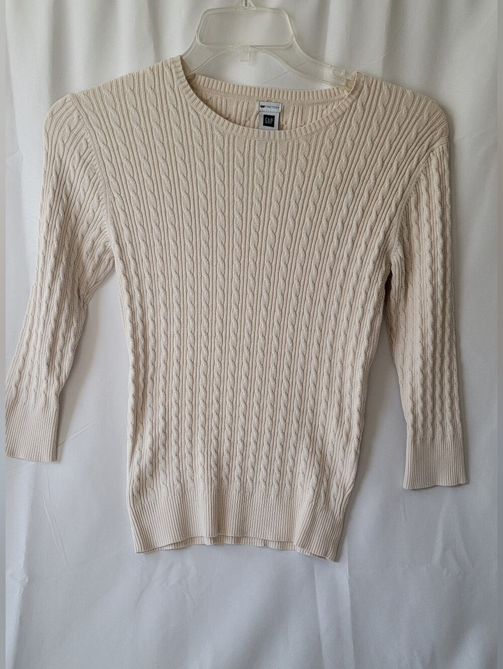 GAP Women's Cream Cable-Knit Crew Neck Sweater Size Small